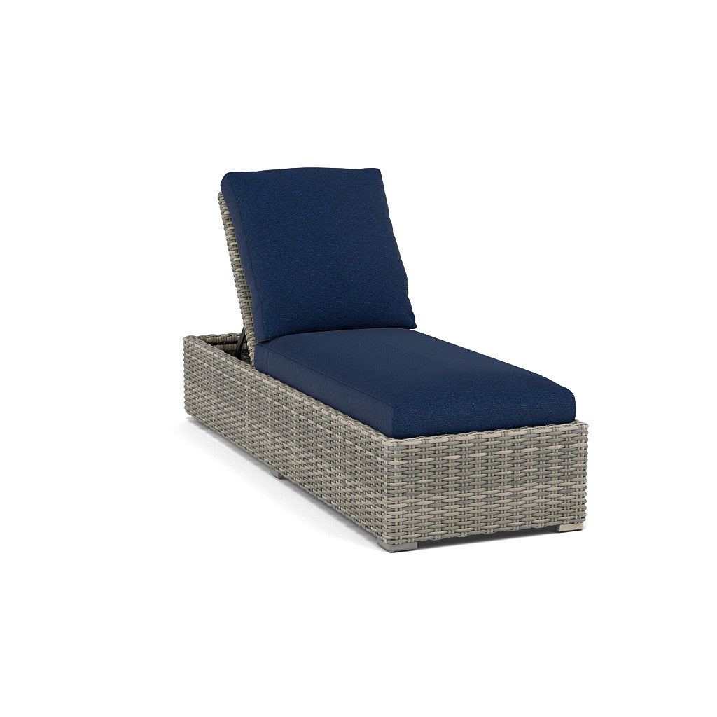 Loire Valley Chaise Lounge