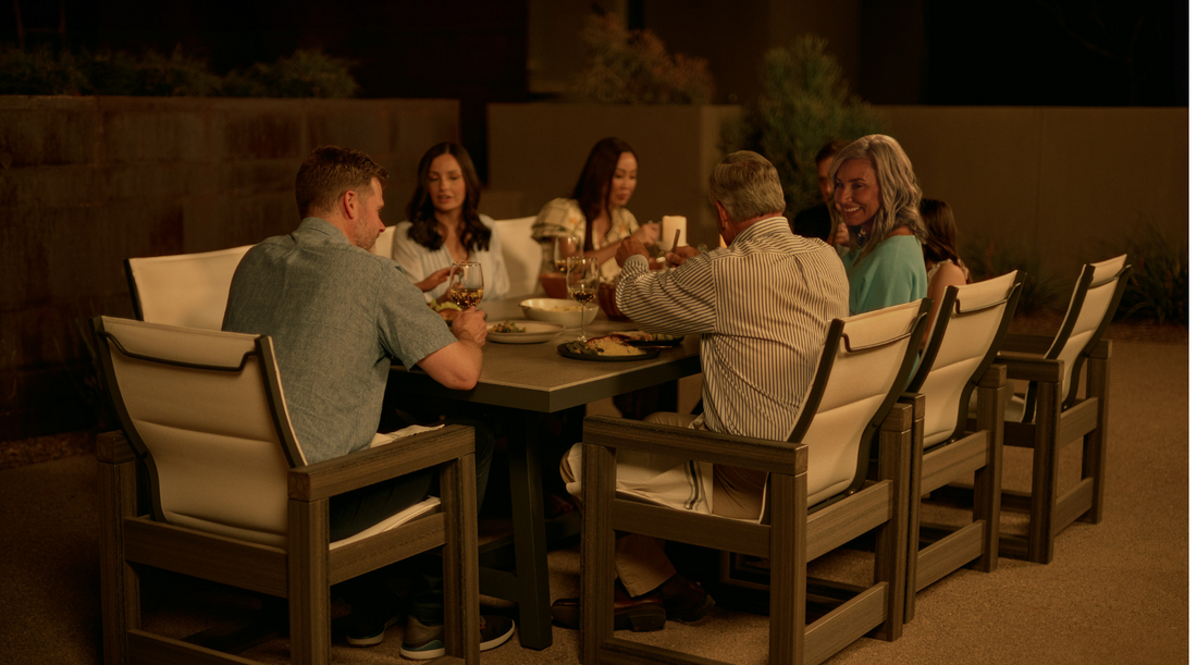 Hosting Thanksgiving or Friendsgiving in Your Backyard