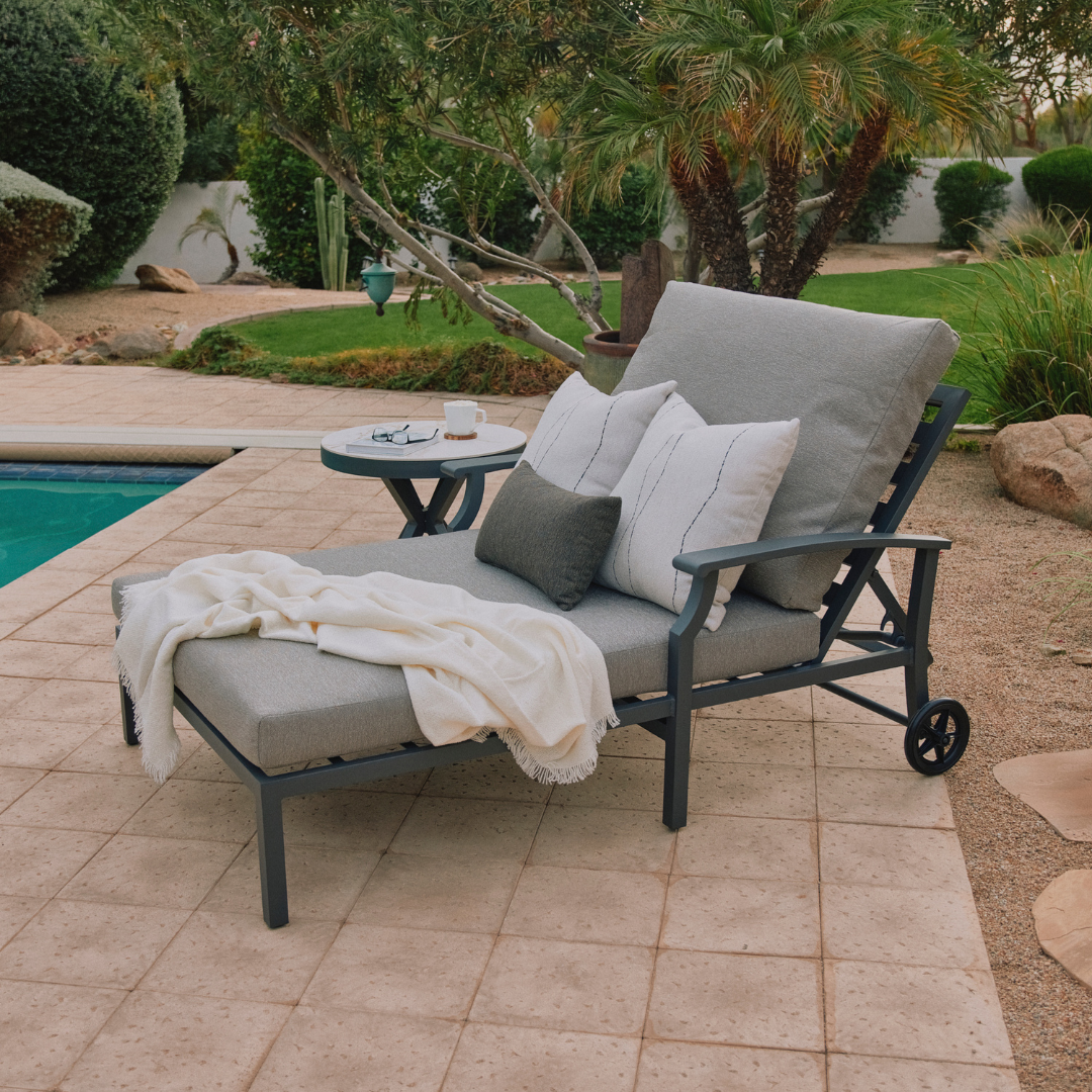 Rockport Cuddle Chaise