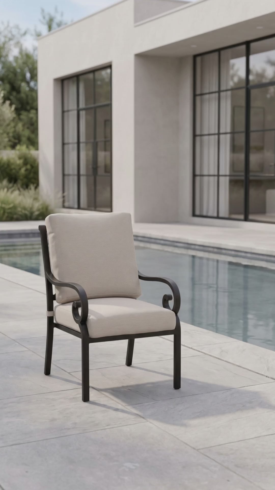 Enjoying an unhurried outdoor meal in the beautifully sculpted Rancho dining chair with Bliss cushions.